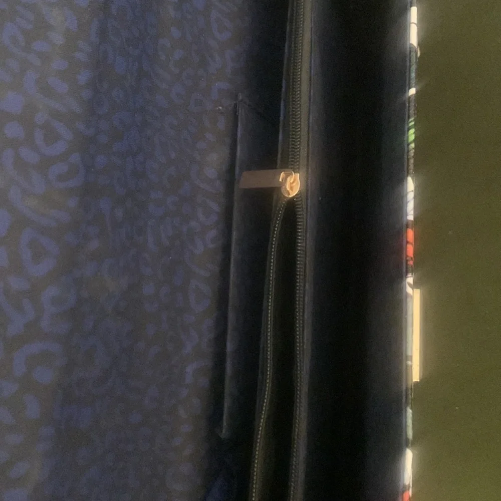 Butterfly Clutch Bag with Jeweled clasp - Picture 7 of 7